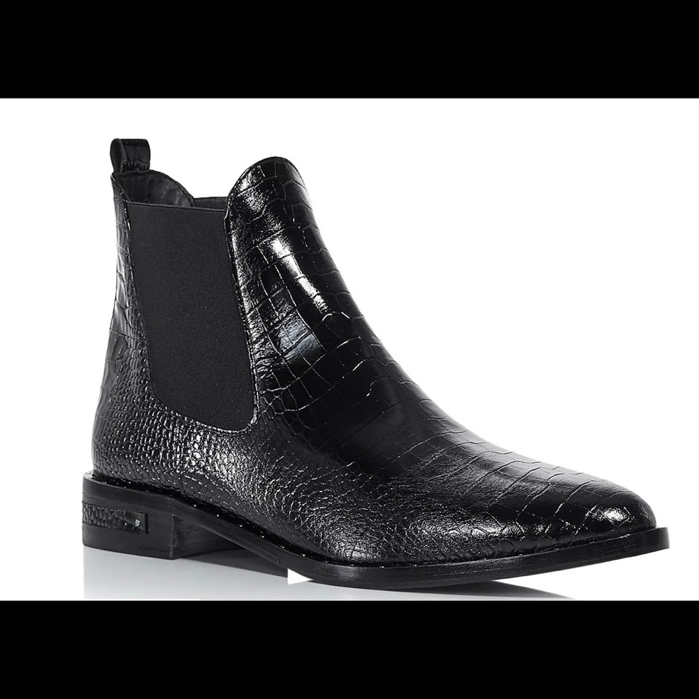 Freda Salvador Sleek Black Chelsea Boots NWT
